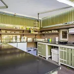 אתר קמפינג Center Garden טאלין