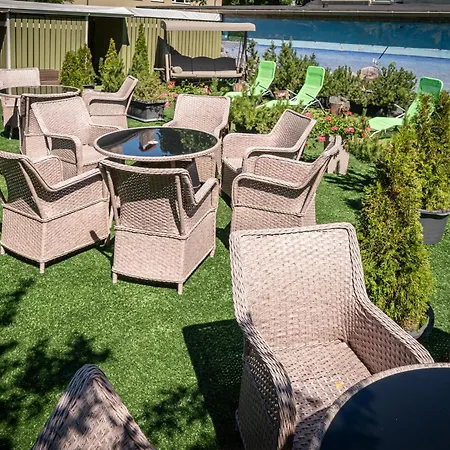 City Center Garden Camping