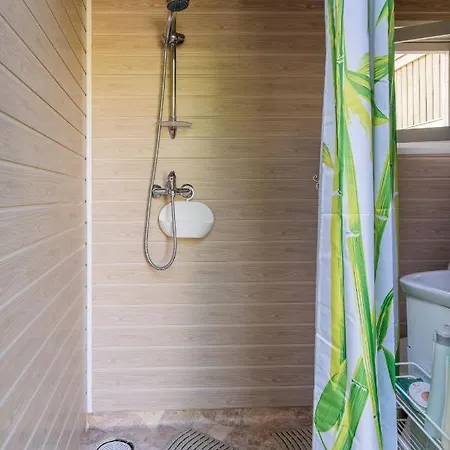 Center Garden Camping *