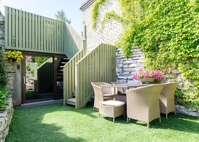 キャンプ場 シティー センター ガーデン キャンピング タリン