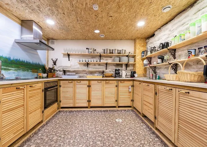 キャンプ場 シティー センター ガーデン キャンピング タリン