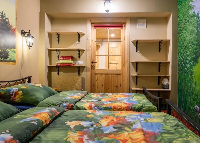 Center Garden Κάμπινγκ