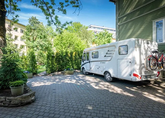 Campingplatz City Center Garden Camping *