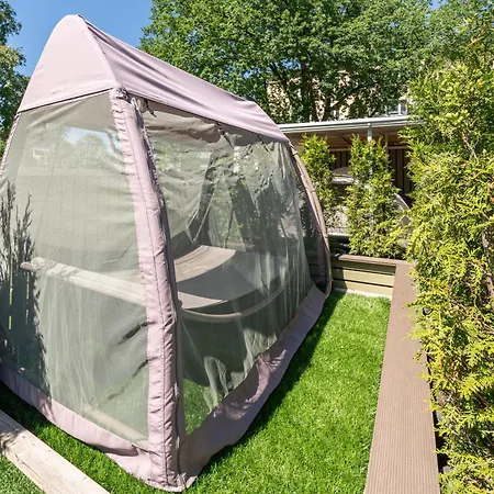 City Center Garden Camping Campsite *
