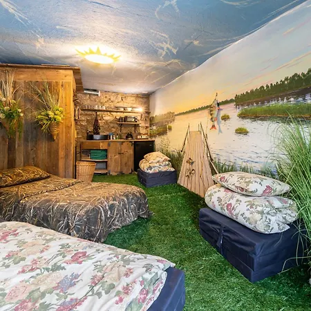 シティー センター ガーデン キャンピング * タリン