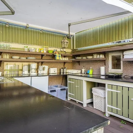 キャンプ場 シティー センター ガーデン キャンピング タリン